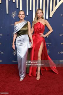 Sara Foster feet photo thumbnail