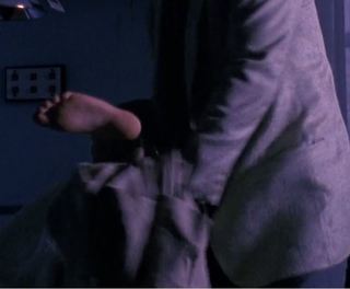 Sara Gilbert feet photo thumbnail