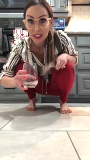 Sara Gonzales feet photo 6