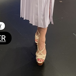 Sara Gore feet photo 2