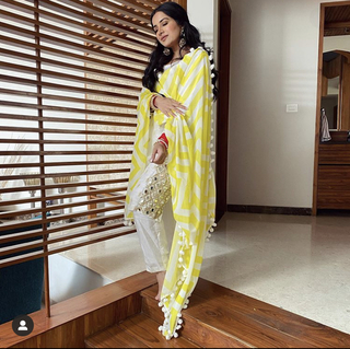 Sara Gurpal feet photo 10