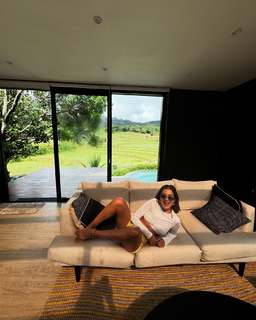 Sara Gurpal feet photo 6