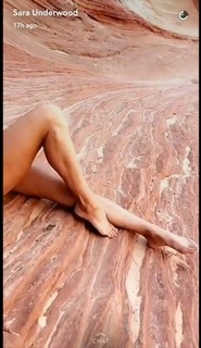 Sara Jean Underwood feet photo thumbnail