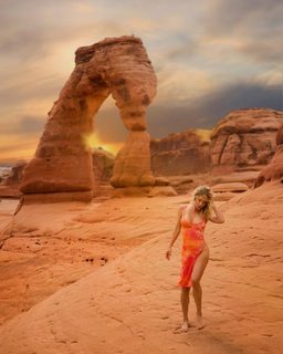 Sara Jean Underwood feet photo thumbnail