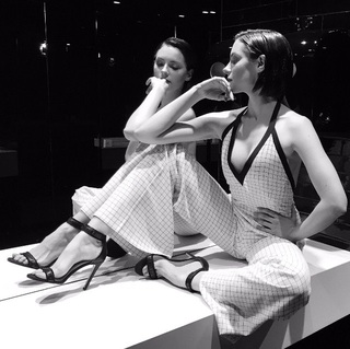 Sara Jo feet photo thumbnail