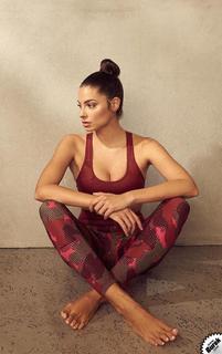 Sara Jo feet photo thumbnail