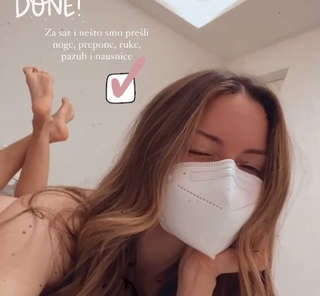 Sara Jo feet photo thumbnail