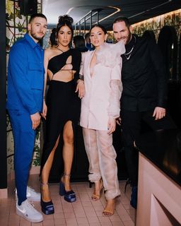 Sara Jo feet photo thumbnail