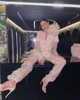 Sara Jo feet photo thumbnail