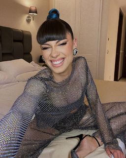 Sara Jo feet photo thumbnail