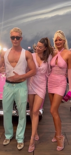 Sara Jo feet photo thumbnail