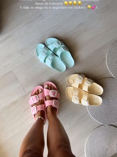 Sara Jo feet photo thumbnail