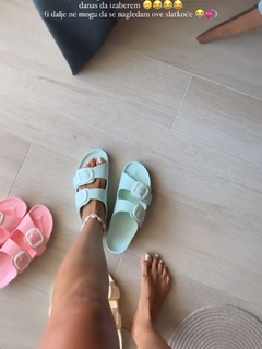 Sara Jo feet photo thumbnail