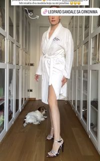 Sara Jo feet photo thumbnail