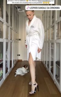 Sara Jo feet photo thumbnail