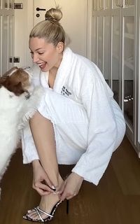 Sara Jo feet photo thumbnail