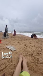 Sara Khan feet photo 3