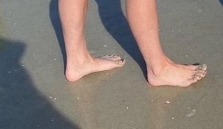 Sara Lee feet photo 5