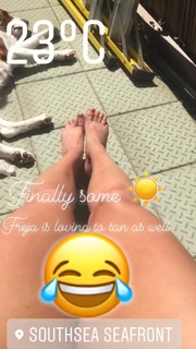 Sara Lumholdt feet photo 16