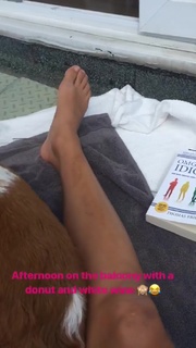 Sara Lumholdt feet photo 11