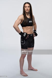Sara McMann feet photo 15