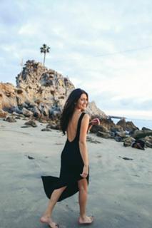 Sara Montazami feet photo 20