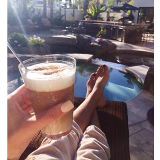 Sara Montazami feet photo 18