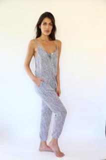 Sara Montazami feet photo 17