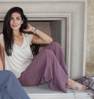Sara Montazami feet photo 14