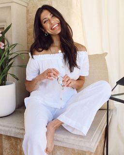 Sara Montazami feet photo 10