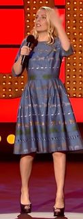 Sara Pascoe feet photo 7