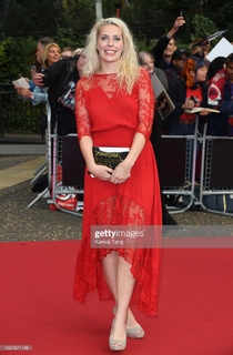 Sara Pascoe feet photo 19