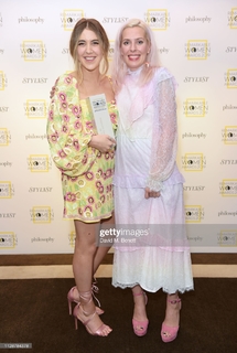 Sara Pascoe feet photo 16