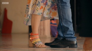 Sara Pascoe feet photo 14