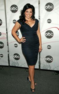 Sara Ramirez feet photo 3
