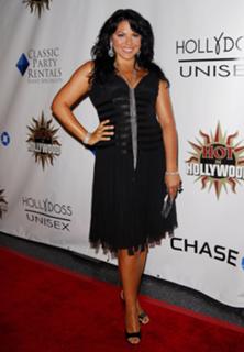 Sara Ramirez feet photo 18