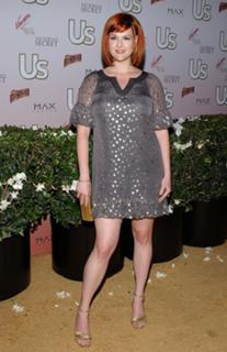 Sara Rue feet photo thumbnail