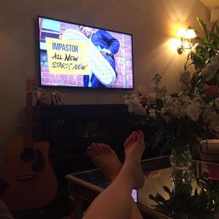 Sara Rue feet photo thumbnail