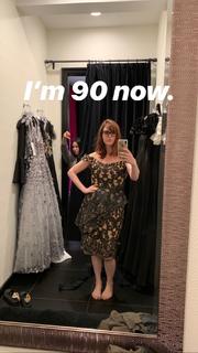 Sara Rue feet photo thumbnail