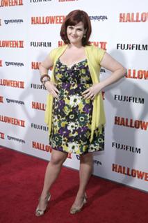 Sara Rue feet photo thumbnail