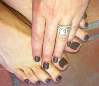 Sara Rue feet photo thumbnail