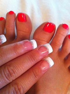 Sara Rue feet photo thumbnail