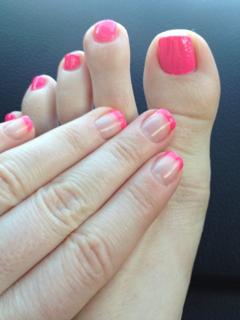 Sara Rue feet photo thumbnail