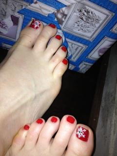 Sara Rue feet photo thumbnail