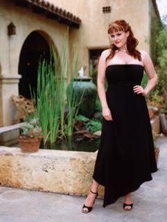 Sara Rue feet photo thumbnail