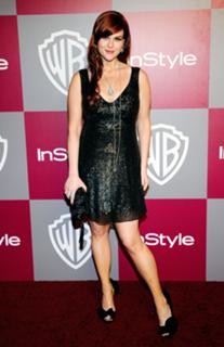 Sara Rue feet photo thumbnail
