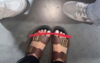 Sara Saffari feet photo thumbnail