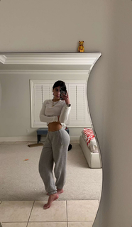 Sara Saffari feet photo thumbnail