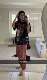 Sara Saffari feet photo thumbnail