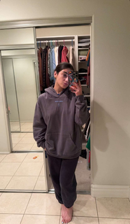 Sara Saffari feet photo thumbnail